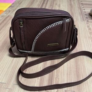 White Mountain Brown Crossbody Bag